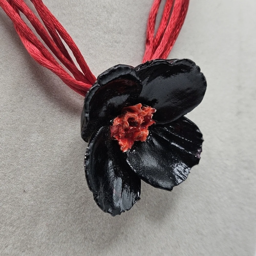 NEW VINTAGE Lisner 3D Poppy Flower Pendant Silk Cord Choker Necklace